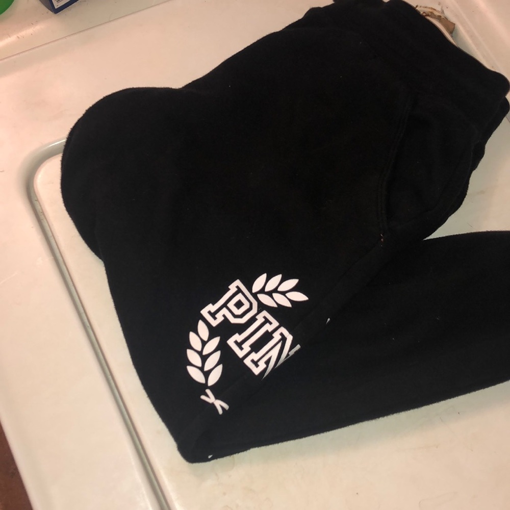 victoria secret joggers!